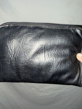 Women's Black Leather Zip jewelry Pouch - Classic Carry Case
